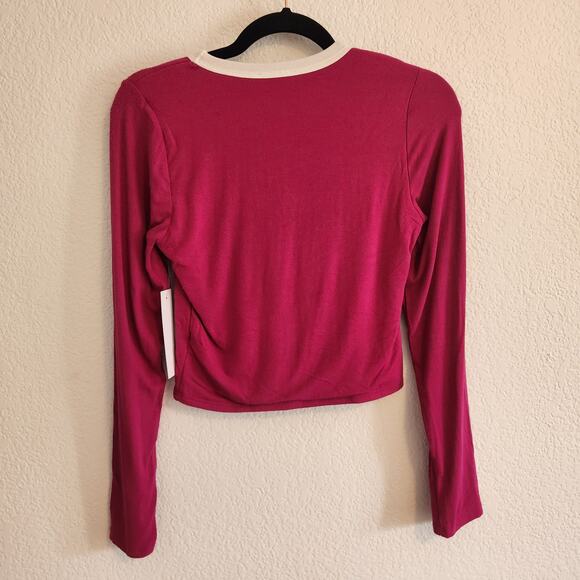 Live in the Moment Women's Size Medium Small Crop Hot Pink/White Long Sleeve New - Picture 5 of 5